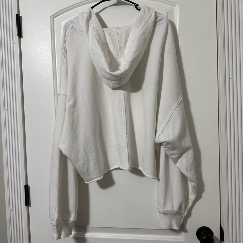 Aerie Cropped V Neck White Hooded Sweatshirt Women’s Size XXL - Picture 3 of 4